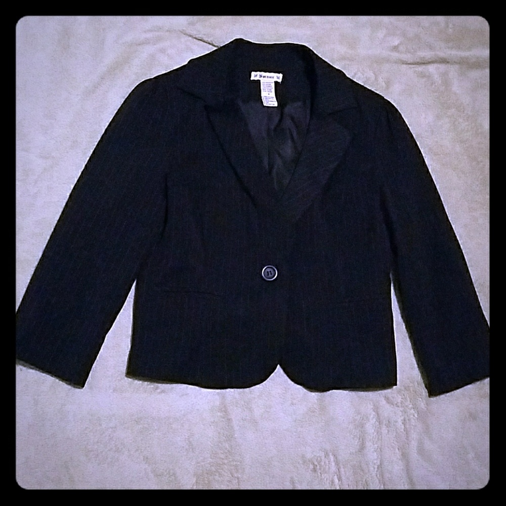 Forever 21 black pin stripe blazer